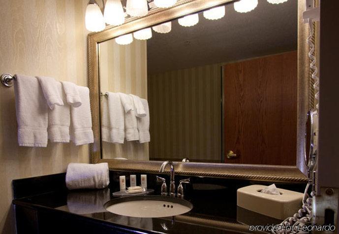 Towneplace Suites Detroit Уоррен Номер фото