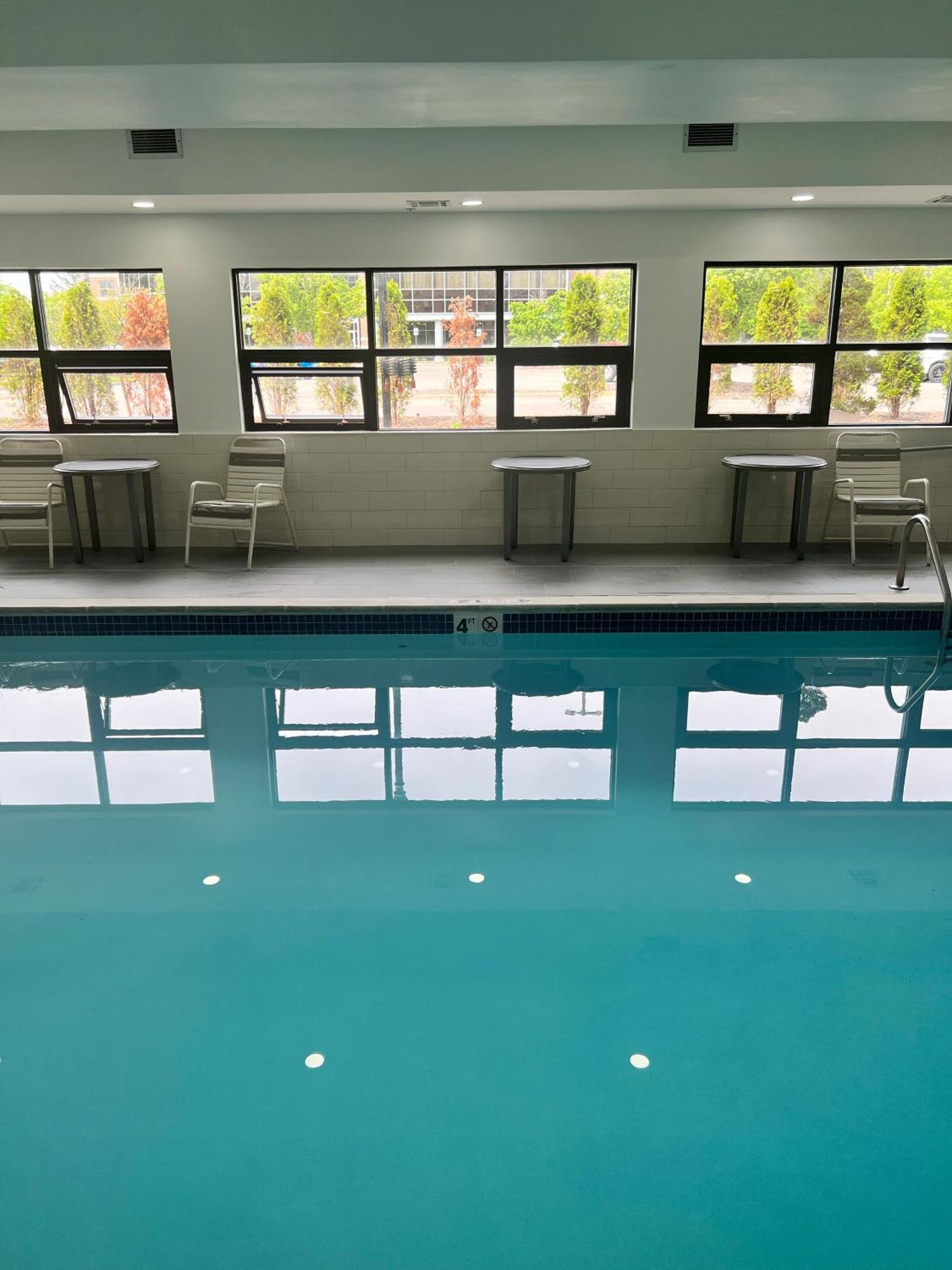 Towneplace Suites Detroit Уоррен Экстерьер фото