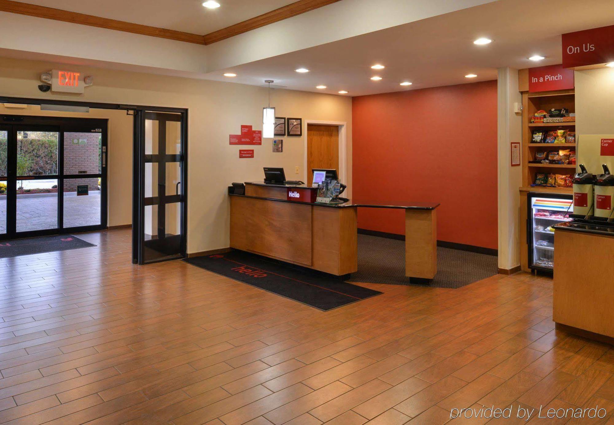 Towneplace Suites Detroit Уоррен Экстерьер фото